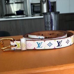Authentic Louis Vuitton INITIALES 90 MM BELT